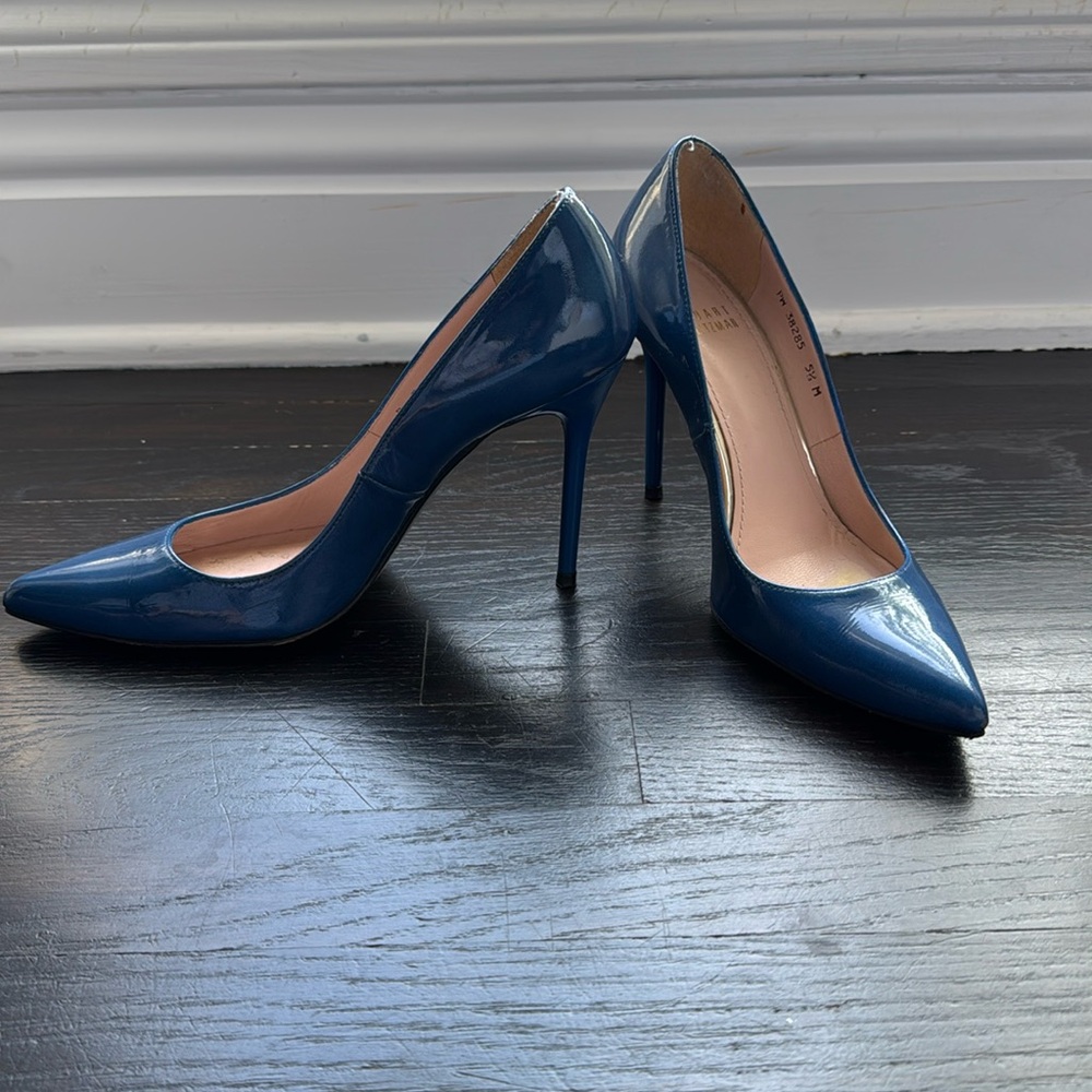 Stuart Weitzman Heel in blue patent leather, size 5.5 
Excellent condition